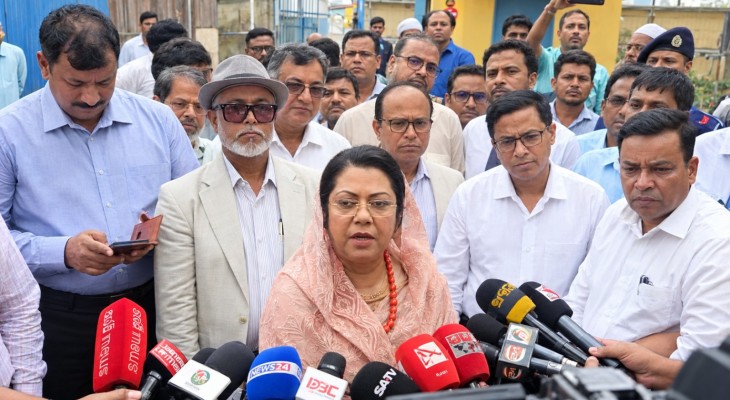 সিন্ডিকেটের বিরুদ্ধে সরকারের অবস্থান কঠোর নিরাপদ খাদ্য পৌঁছে দেওয়াই লক্ষ্য: খাদ্যমন্ত্রী